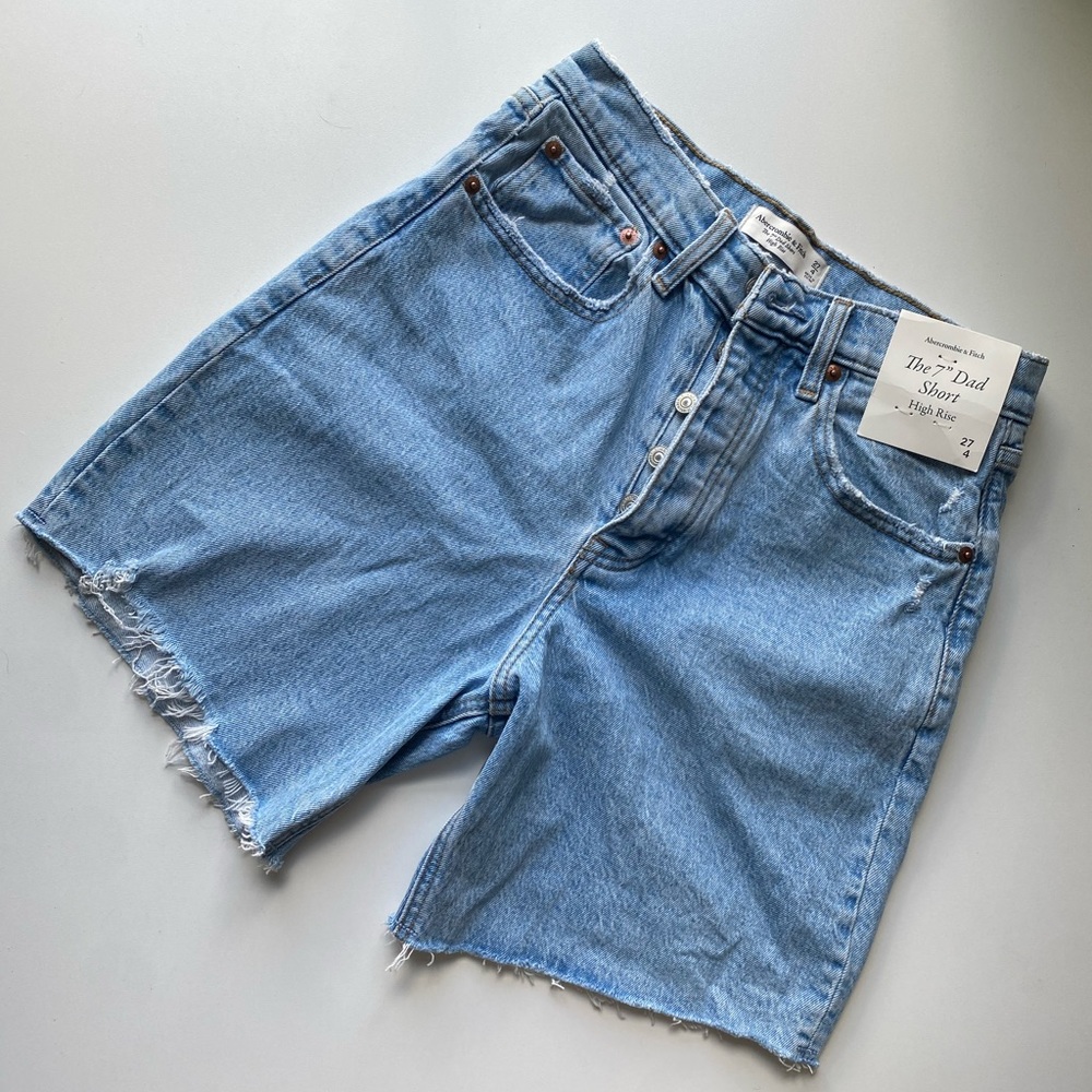 Abercrombie High Rise 7 Inch Dad Shorts NWT